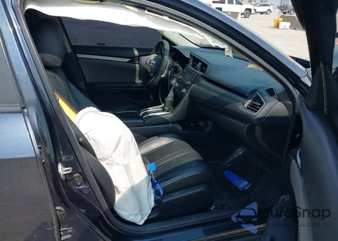 2017 Honda Civic Lx z USA, uszkodzony, nr VIN 2HGFC2F54HH543988